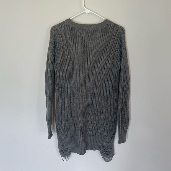 Hippie Rose - Small Long Gray Sweater - Picture 3 of 4